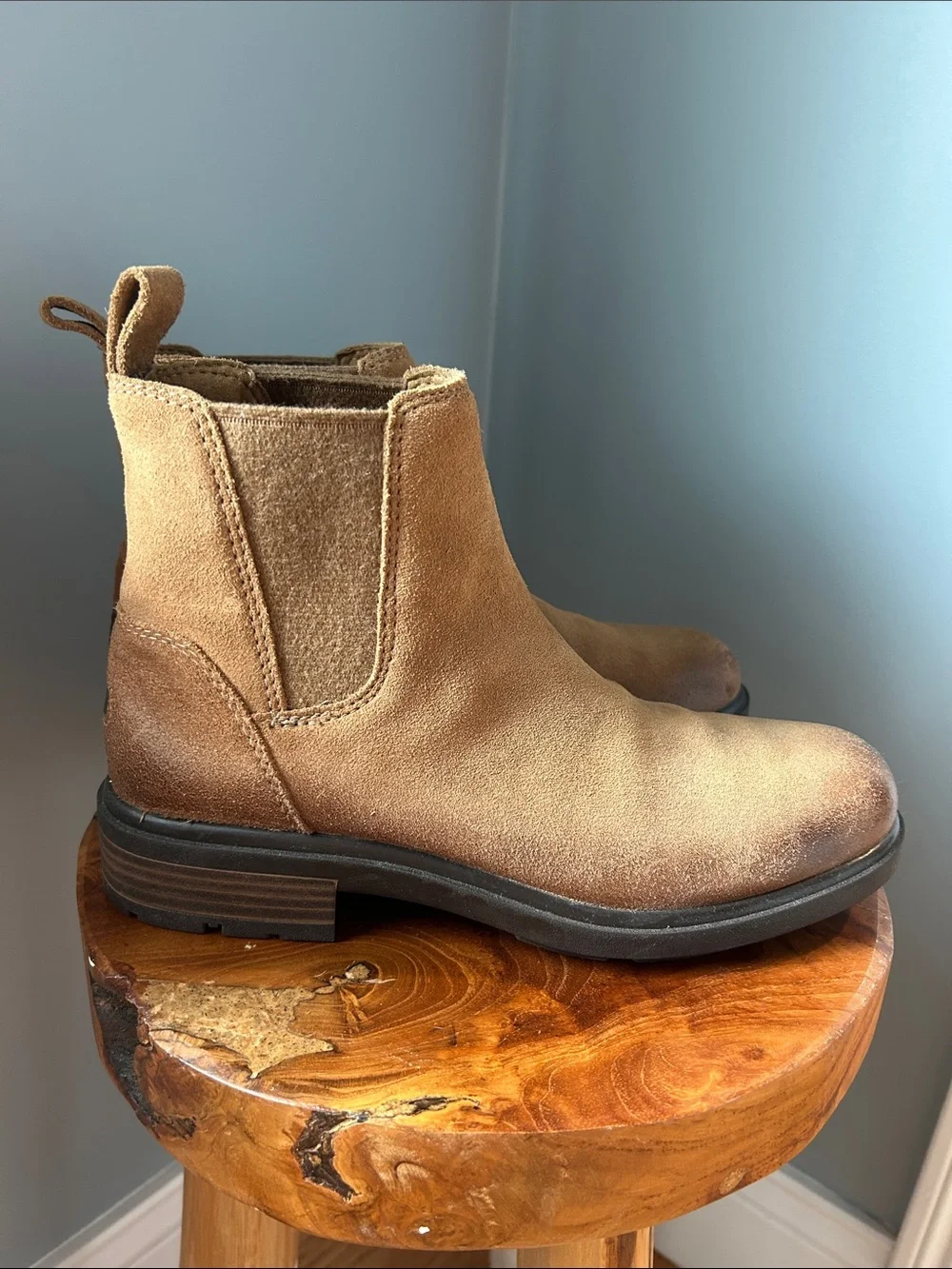 UGG stylish tan